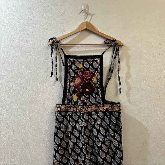 Anthropologie Embroidered Wide-Leg Jumpsuit in Black Floral Motif Overall NWT 10 - Picture 6 of 13